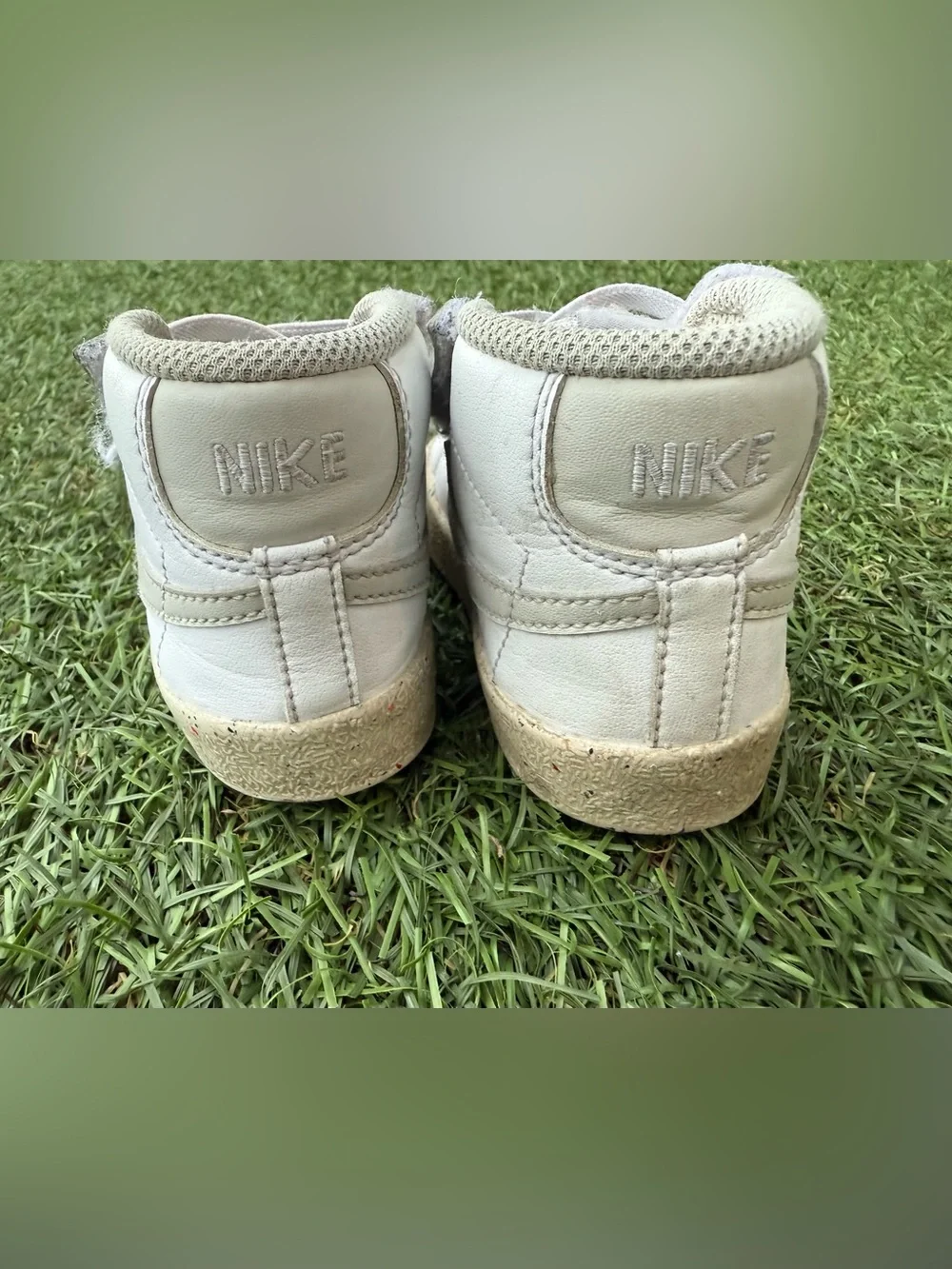 Nike toddler white Blazer Mid '77 SE shoes Sz(7)